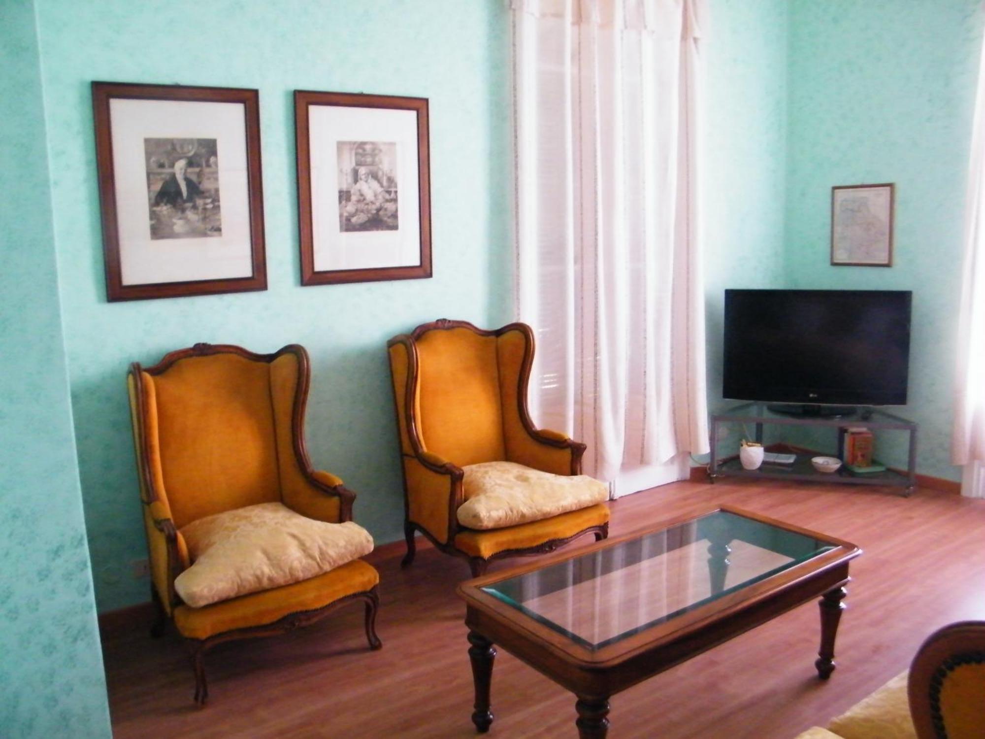 Appartamento Vacanze I Provenzali Бордігера Номер фото